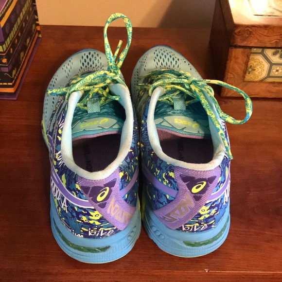 ASICS shoes - Picture 2 of 10